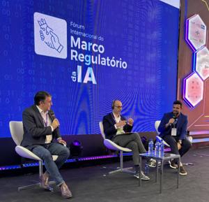 Presidente da FAPDF participa de painel internacional sobre regulação da inteligência artificial na Campus Party Brasil